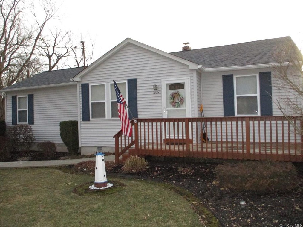 207 Colden Hill Rd, Newburgh, NY 12550-2366