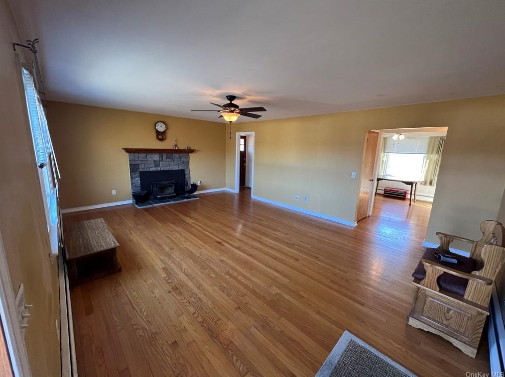 19 4 Corners Rd, Warwick, NY 10990