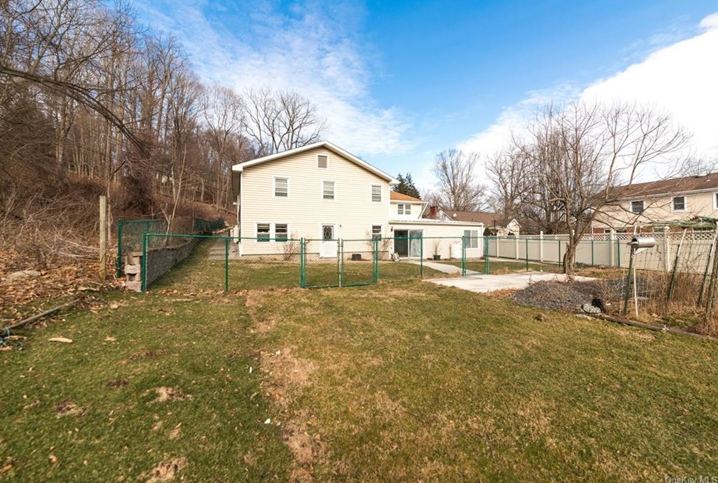 356 Hallocks Mill Rd, Yorktown Hgts, NY 10598