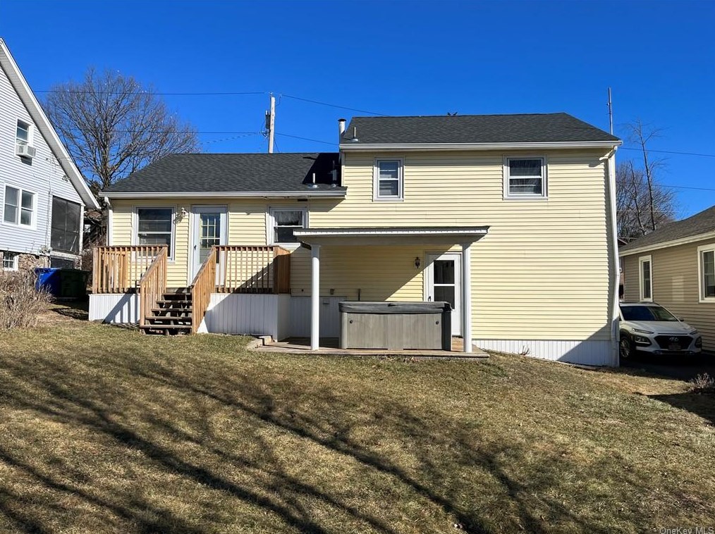 16 Winchester Ave, Middletown, NY 10940