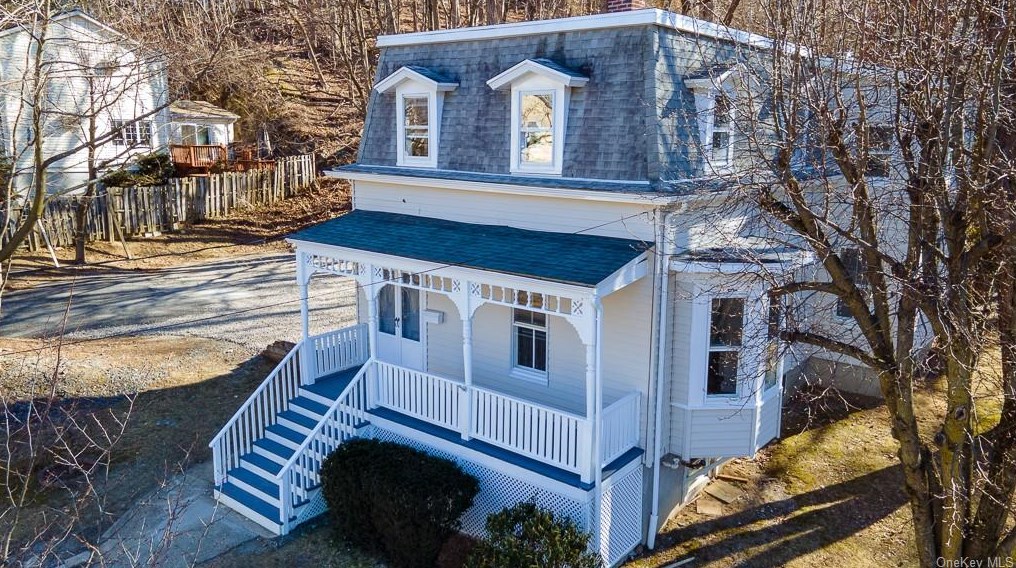 152 Maple St, Croton on Hudson, NY 10520