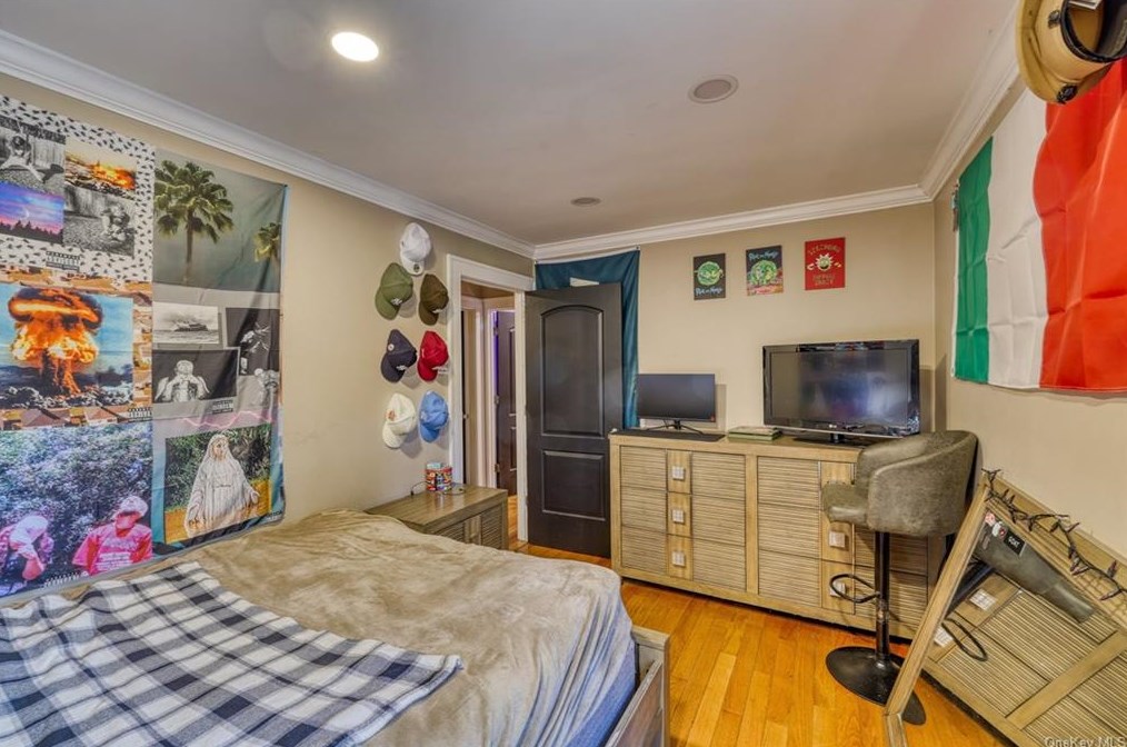 52 Valley View Rd, Bloomingburg NY  12721-5216 exterior