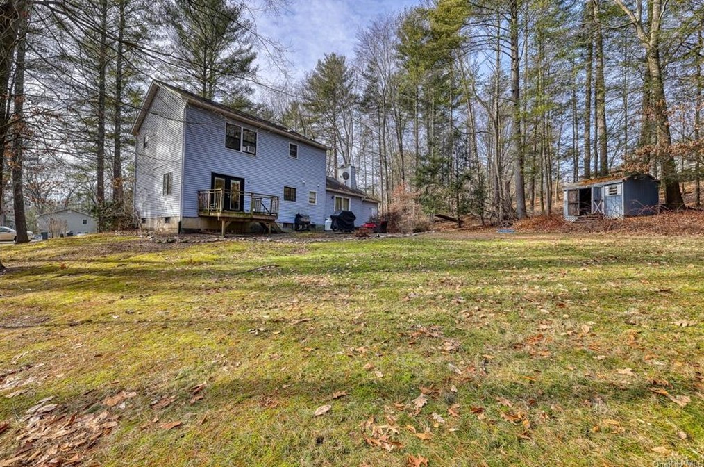 52 Valley View Rd, Bloomingburg NY  12721-5216 exterior