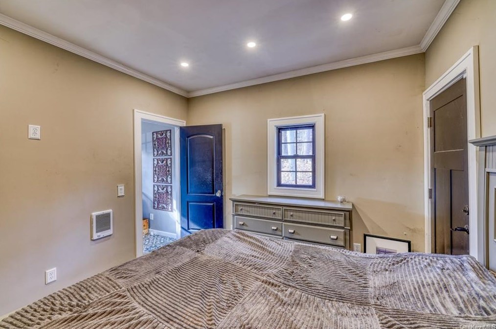 52 Valley View Rd, Bloomingburg NY  12721-5216 exterior