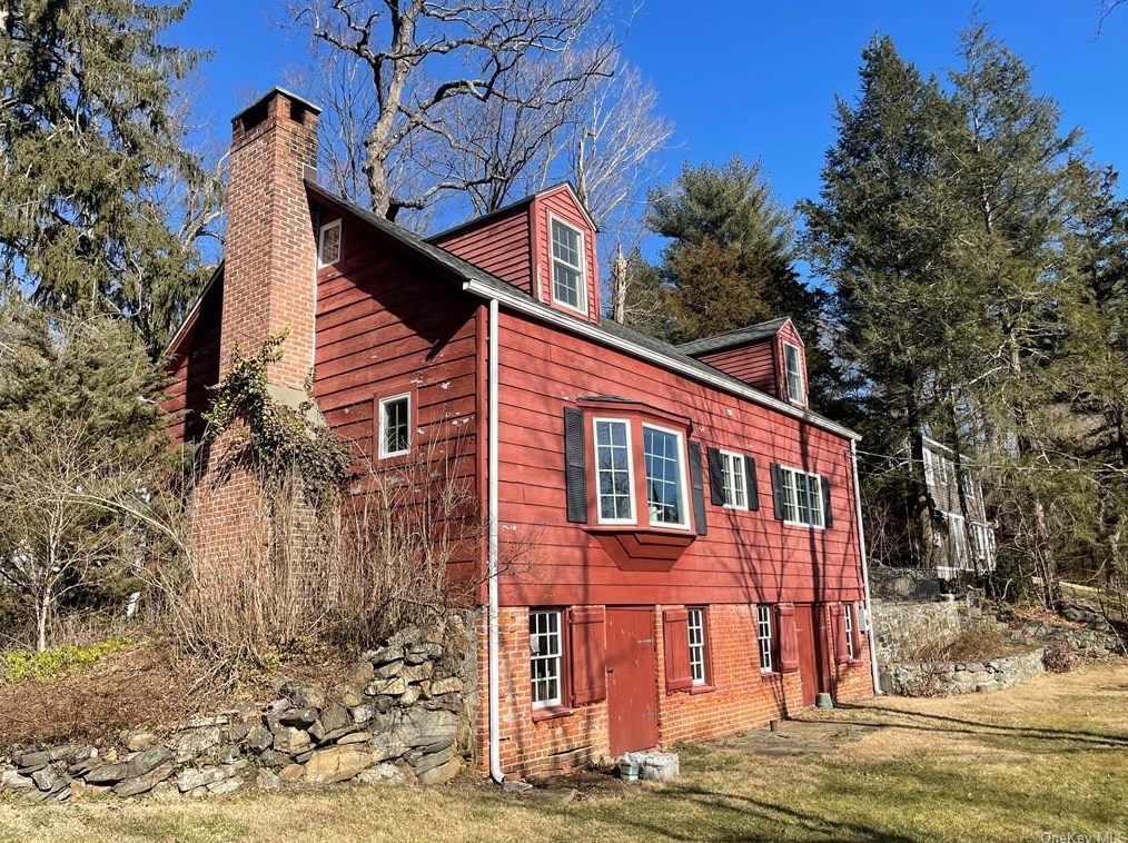 46 Harris Rd, Katonah, NY 10536
