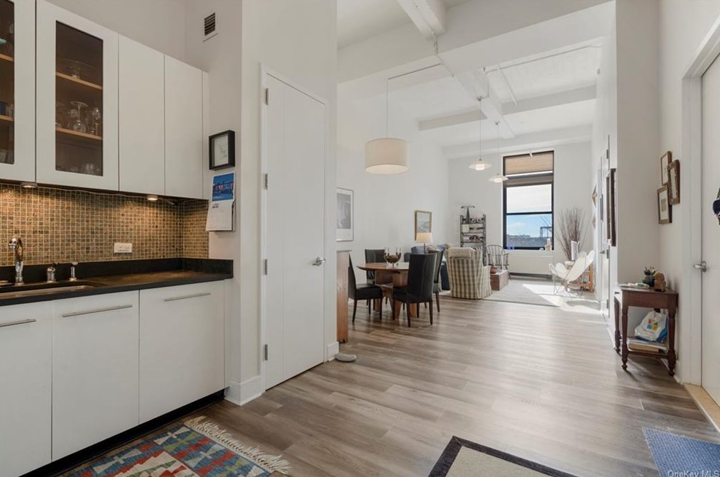 25 Leroy Pl #505, New Rochelle, NY 10805