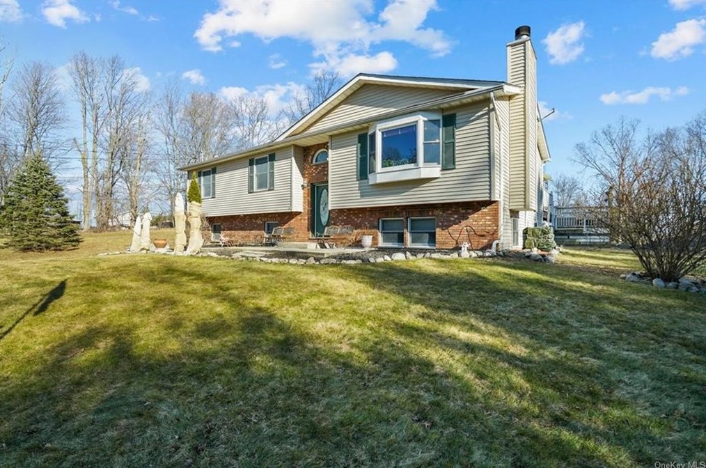 129 Burlingham Rd, Pine Bush, NY 12566-6813