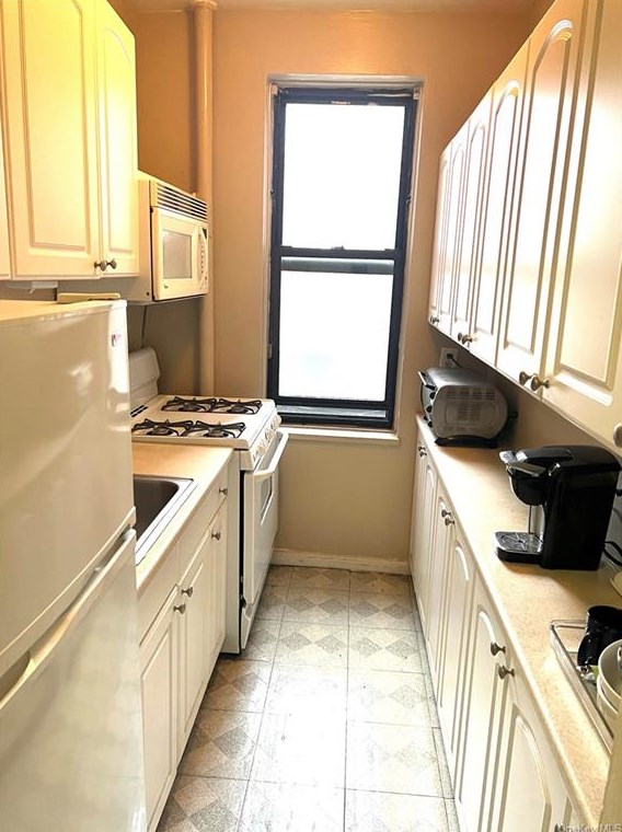 210 Martine Ave #3n, White Plains, NY 10601