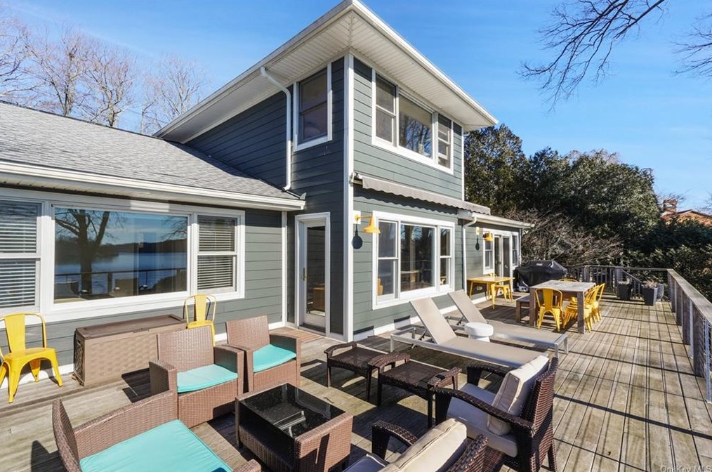 456 N Lake Blvd, Mahopac, NY 10541