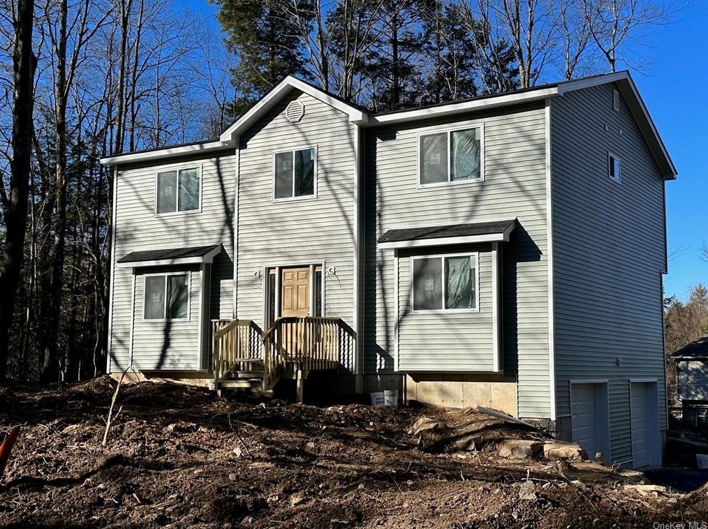 19 Sutton Rd, Rock Hill, NY 12775