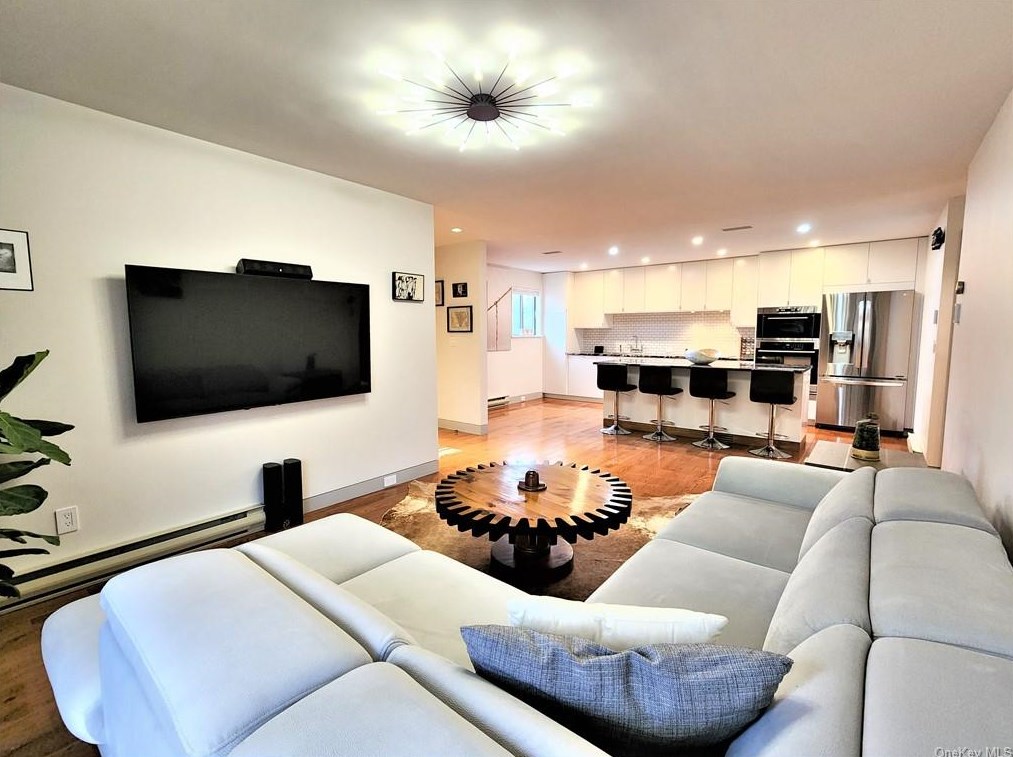 35 Overlook Commons, Yorktown Hgts, NY 10598