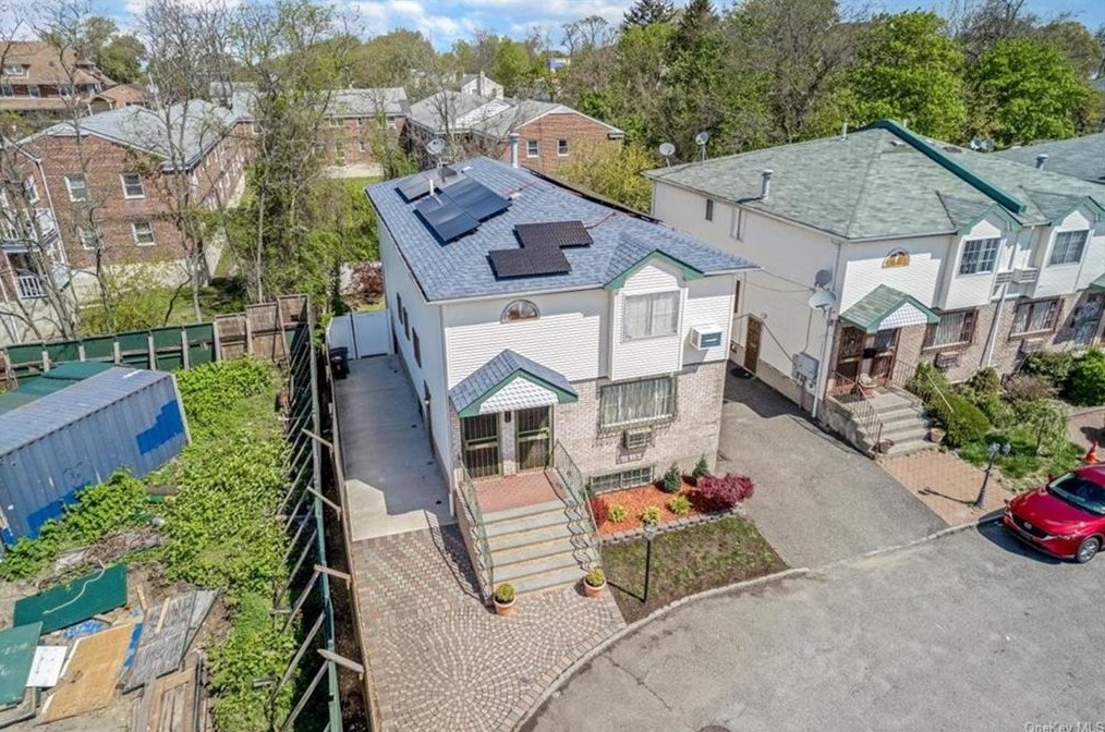 2936 Martin Ct, Far Rockaway, NY 11691