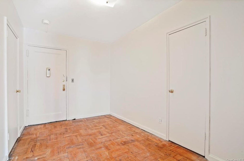 180 E Hartsdale Ave #1c, Hartsdale, NY 10530