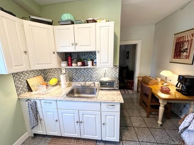 916 Wolcott Ave, Beacon NY  12508-3740 exterior