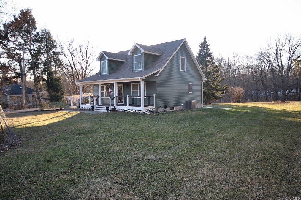 41 Mt Orange Rd, Slate Hill, NY 10973