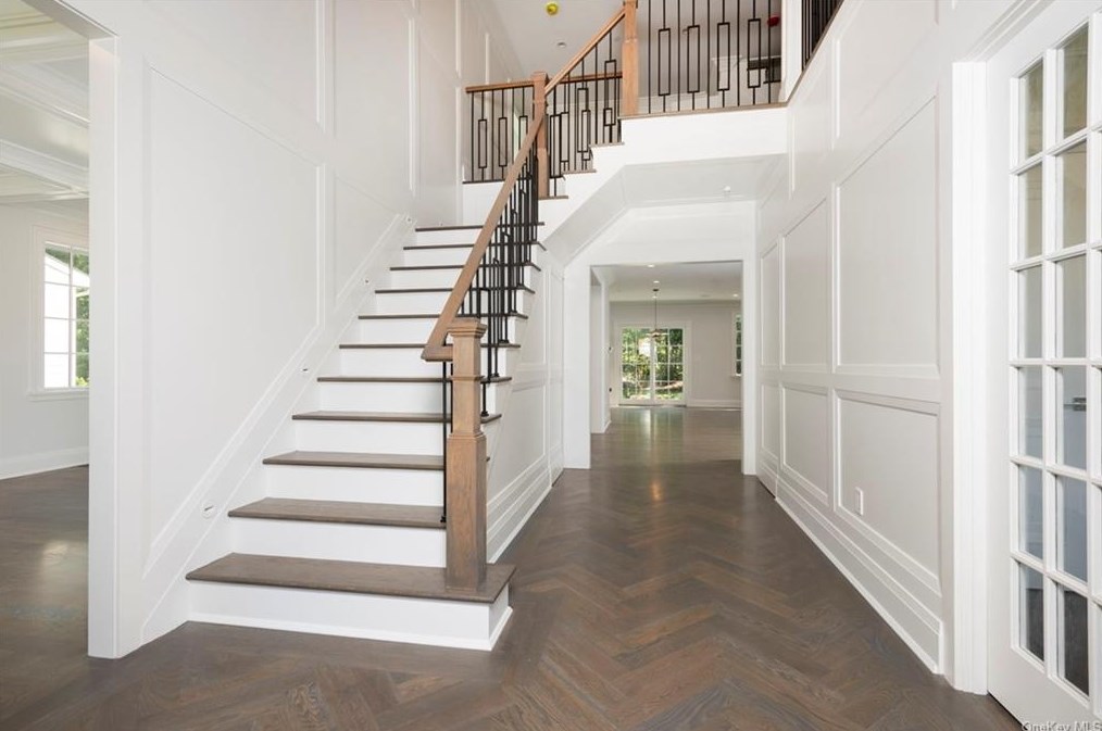 19 Rugby Rd, New Rochelle, NY 10804