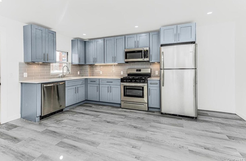 136 Cortlandt St #3rd Floor, North Tarrytown, NY 10591
