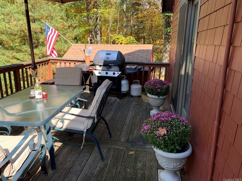 6 Sunset Point, Wurtsboro, NY 12790