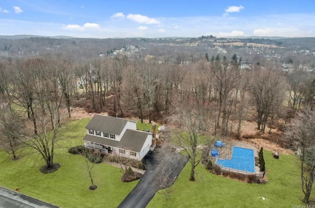 15 Spinnaker Ct, Monroe, NY 10950-4479