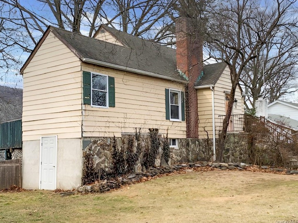 3 Revolutionary Rd, Highland Falls, NY 10928