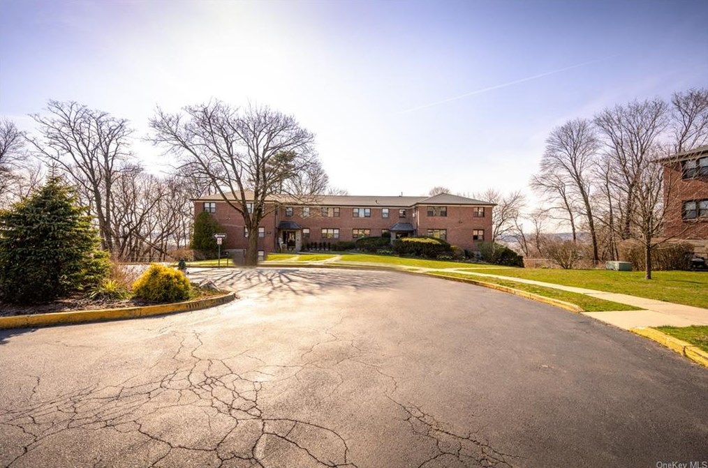 154 Martling Ave #l1, North Tarrytown, NY 10591