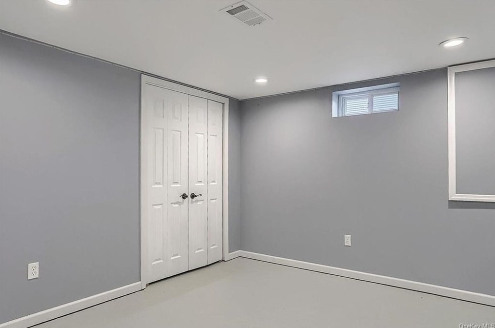 15 Dorothy Dr, Monroe NY  10950-4307 exterior