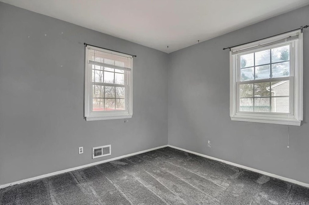 15 Dorothy Dr, Monroe NY  10950-4307 exterior