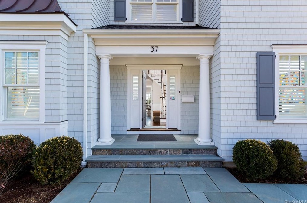 37 Malvern Ln, Scarsdale, NY 10583-6808