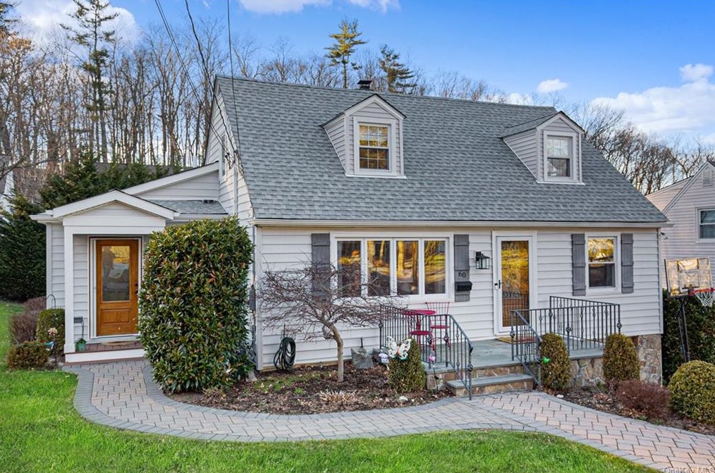 60 Harding Ave, Valhalla, NY 10595