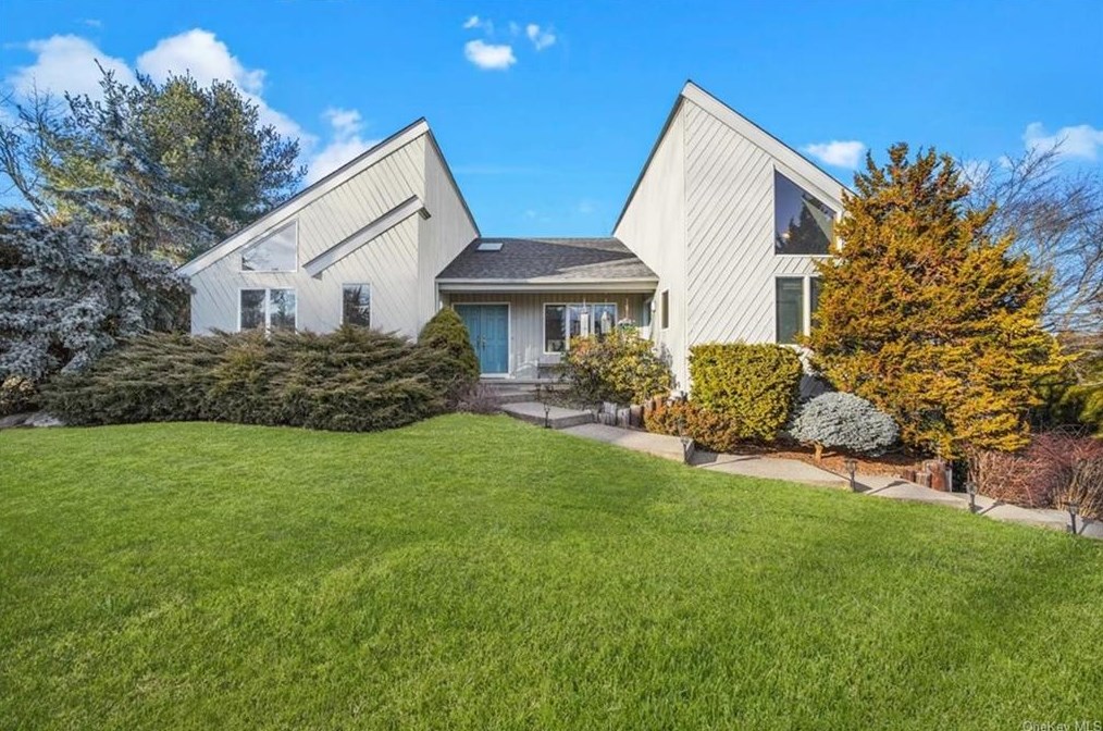 5 Britta Ln, New City, NY 10956