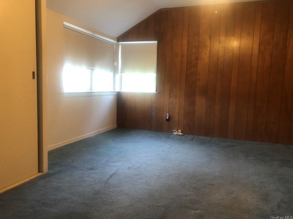 242 Concord Rd, Yonkers NY  10710-1823 exterior