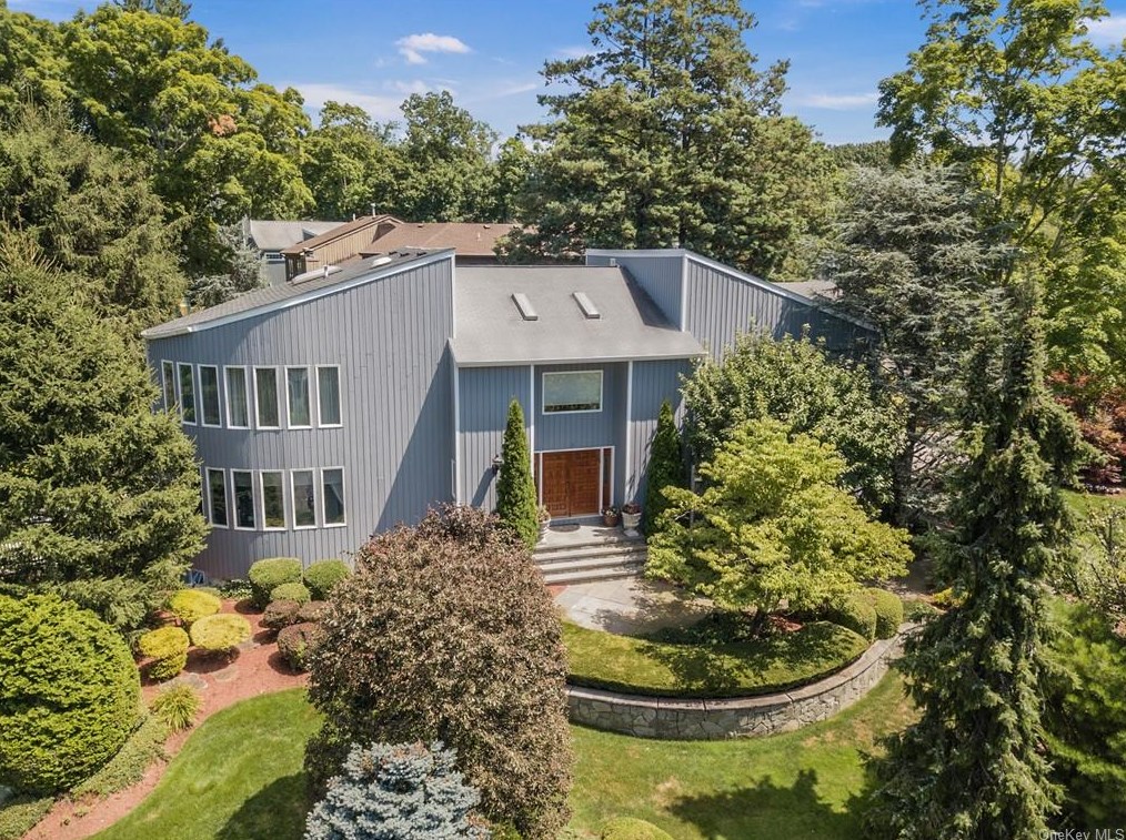 15 Deer Run, Rye Brook, NY 10573