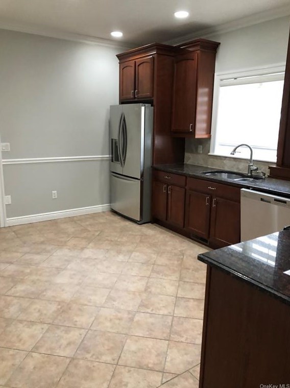 118 Cox Ave, Yonkers, NY 10704