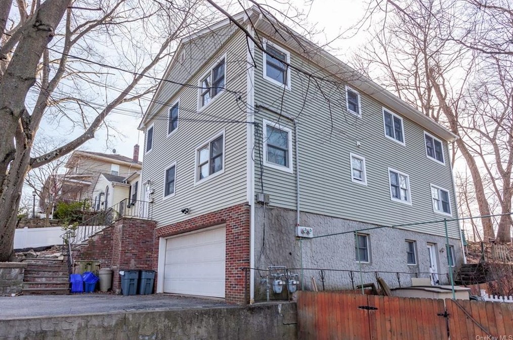 55 Holland Ave, North Tarrytown, NY 10591