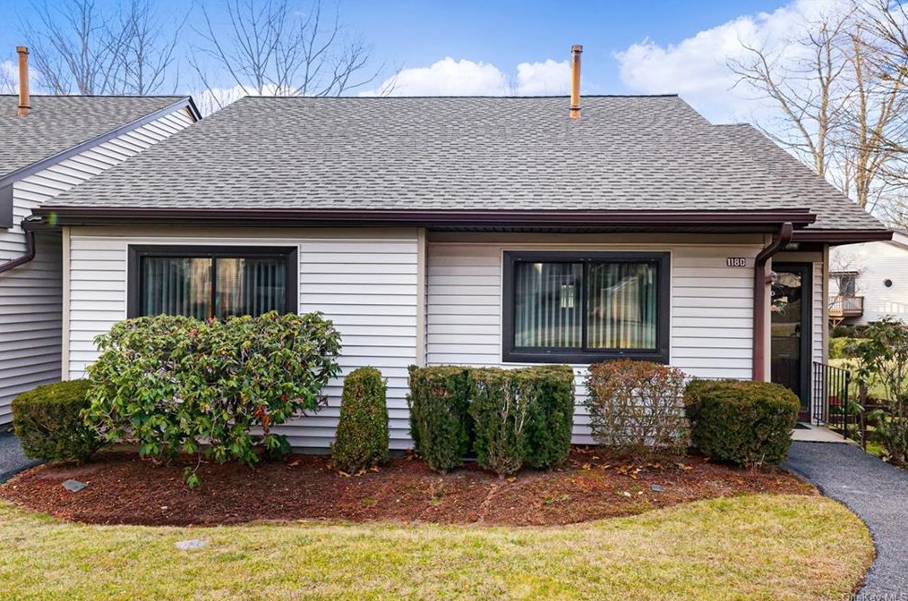 118 Village Rd #d, Yorktown Hgts, NY 10598