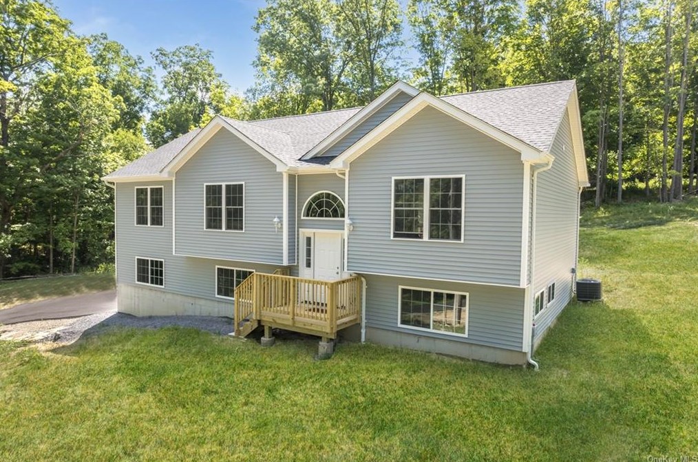 510 Vassar Rd, Poughkeepsie, NY 12603