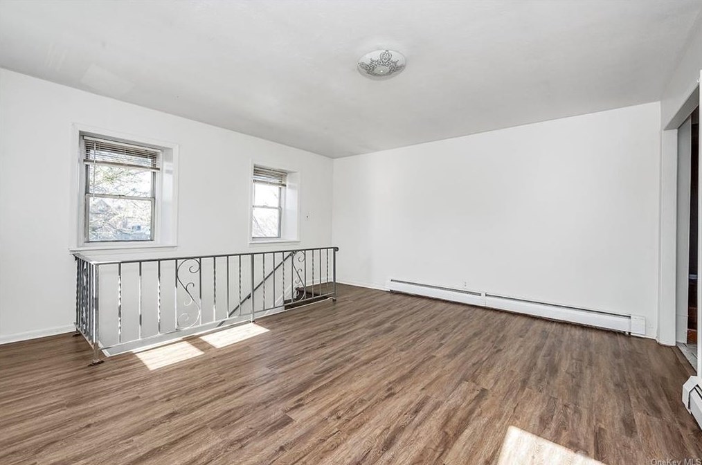 23 Highland Ave, Yonkers NY  10705-7620 exterior