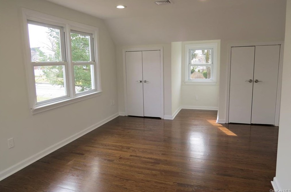 13 Maywood Ave, Rye Brook NY  10573-2401 exterior