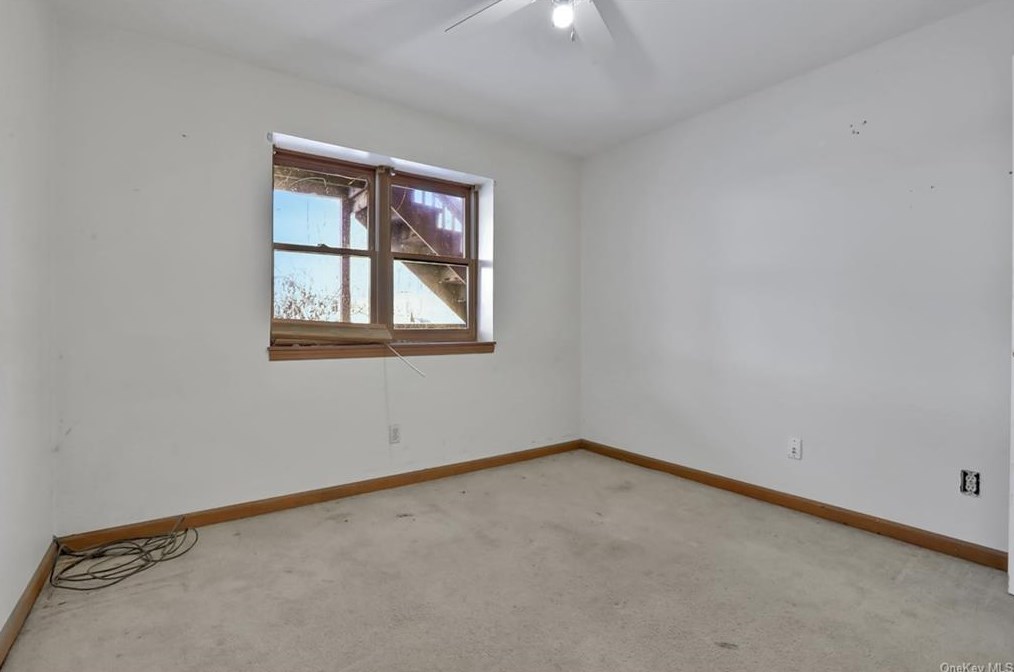 35 Old Rte 199, Red Hook NY 12571-2726 exterior