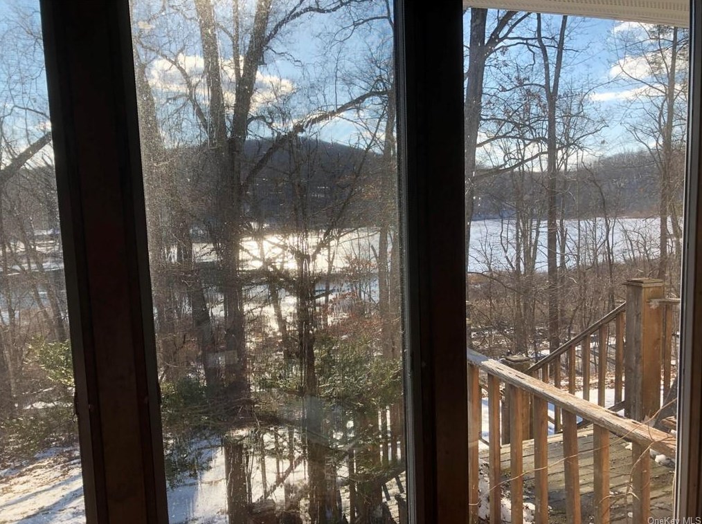 36 Colabaugh Pond Rd, Croton On Hudson, NY 10520-3313