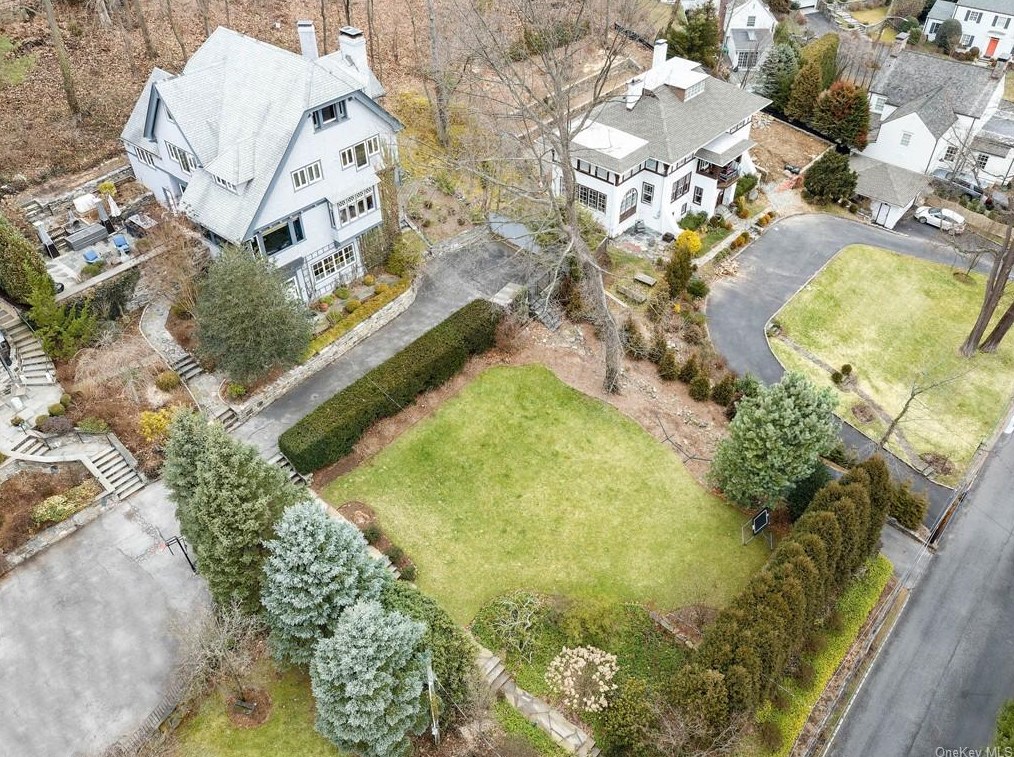 63 Park Ave, Yonkers, NY 10703-3203