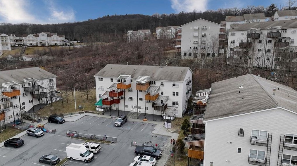 3 Radomsk Way #401, Monroe, NY 10950