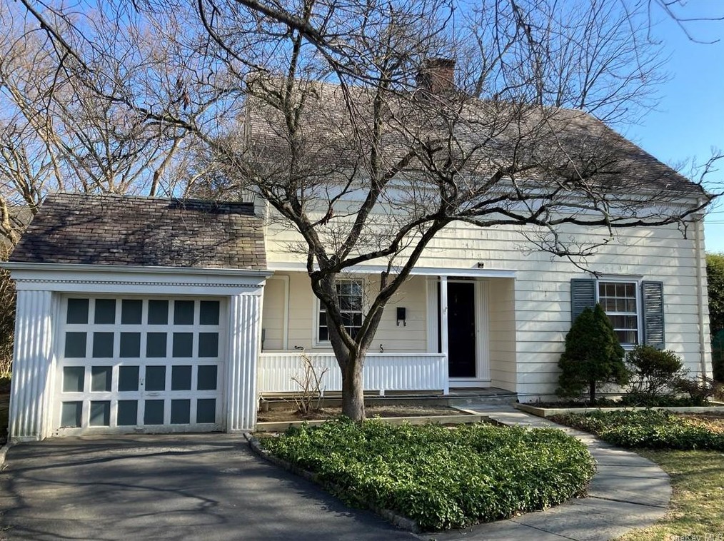 146 Webster Rd, Scarsdale, NY 10583
