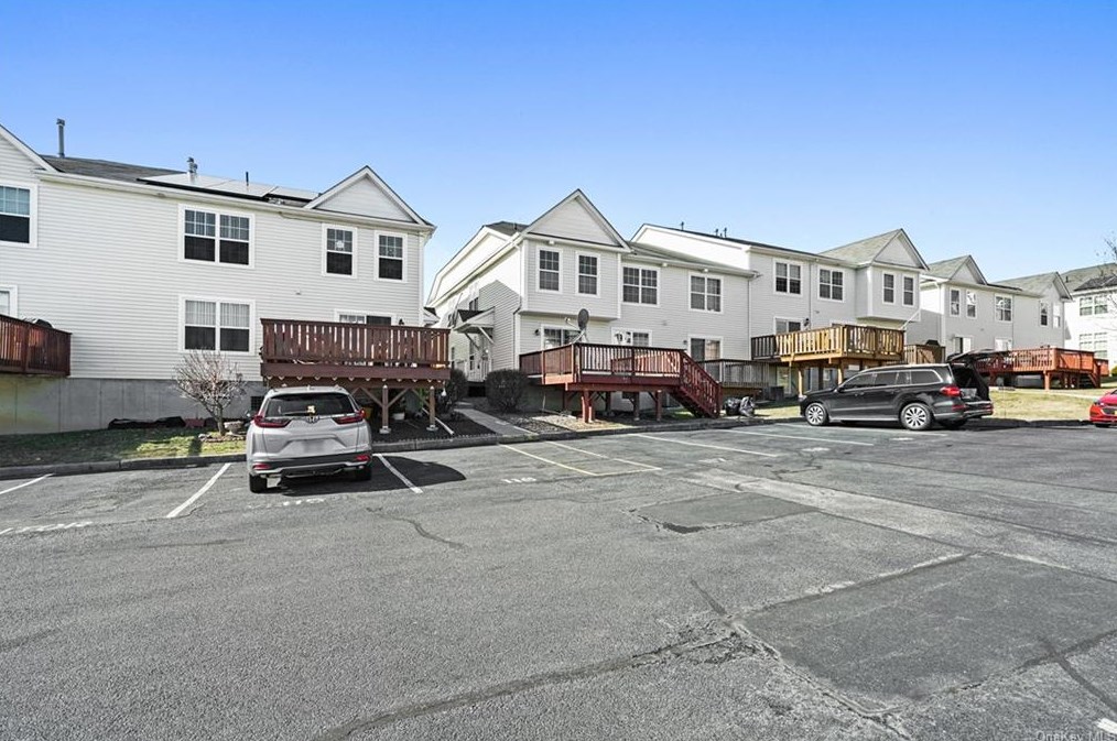 34 Jordan Ln, Middletown, NY 10940
