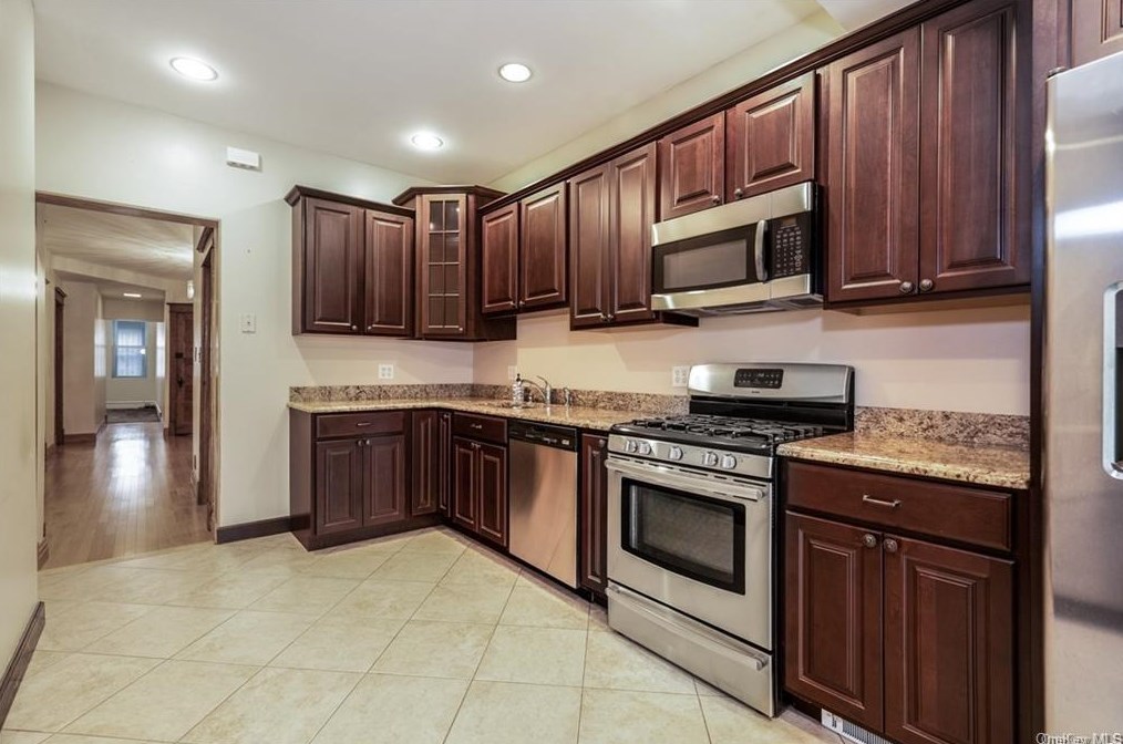 4323 Katonah Ave #1, Bronx, NY 10470