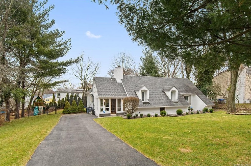 48 Whittington Rd, White Plains, NY 10607