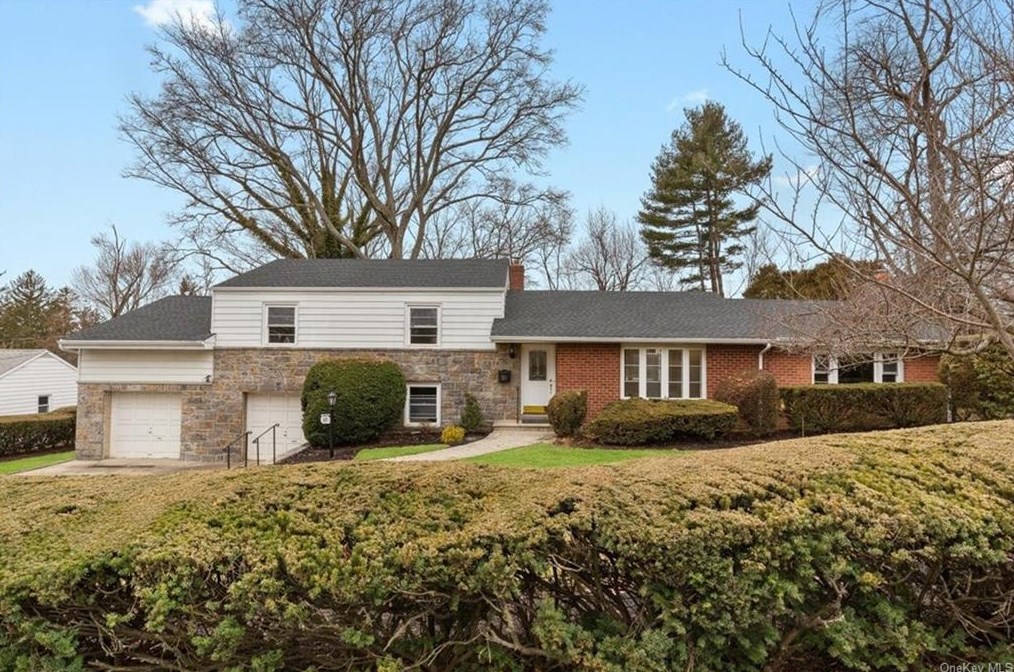 37 Falmouth Rd, Yonkers, NY 10710