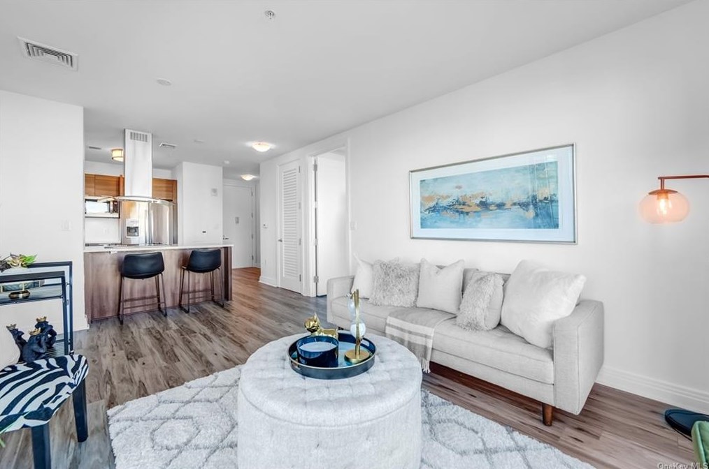 701 Ridge Hill Blvd Unit 8m, Yonkers, NY