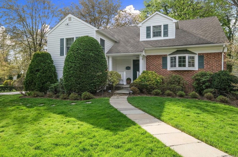 30 Ridgedale Rd, Scarsdale, NY 10583