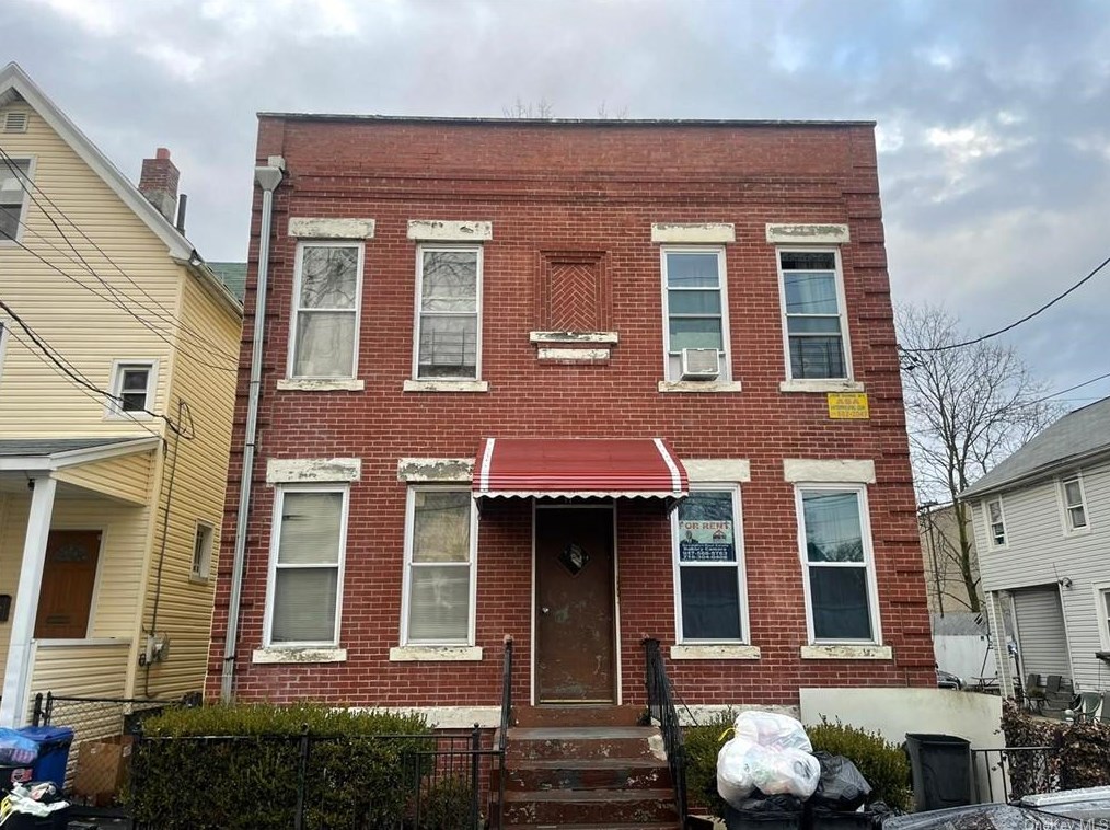 11 Harrison St, Mount Vernon, NY 10550